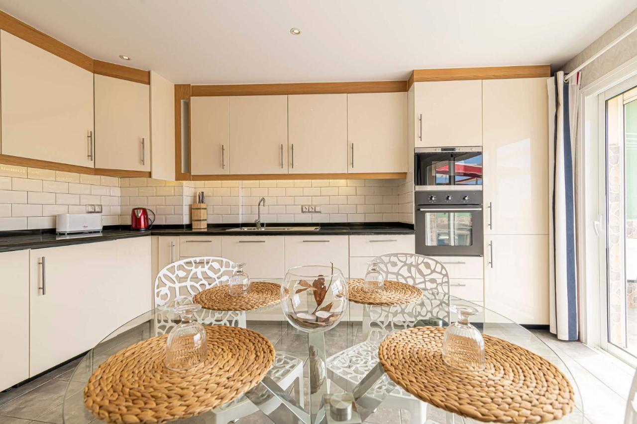Penthouse Manureva By Pajarito Holidays Los Cristianos  Bagian luar foto